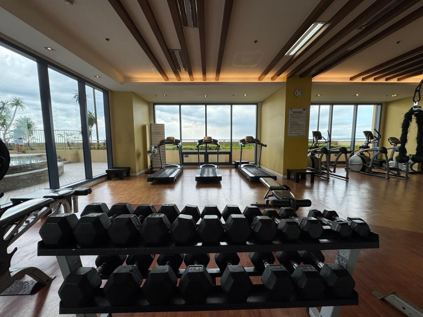 Grand Riviera Suites Manila Eksteriør billede