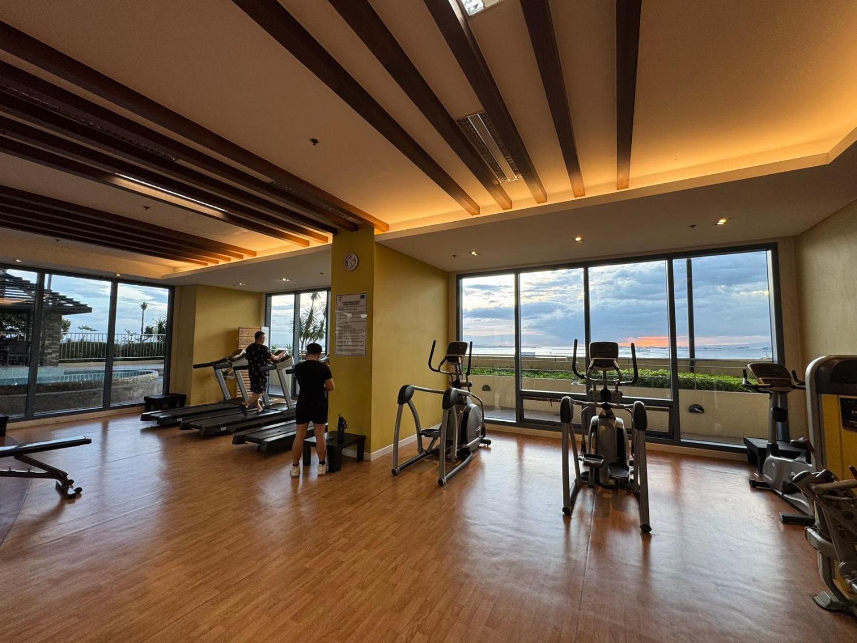 Grand Riviera Suites Manila Eksteriør billede