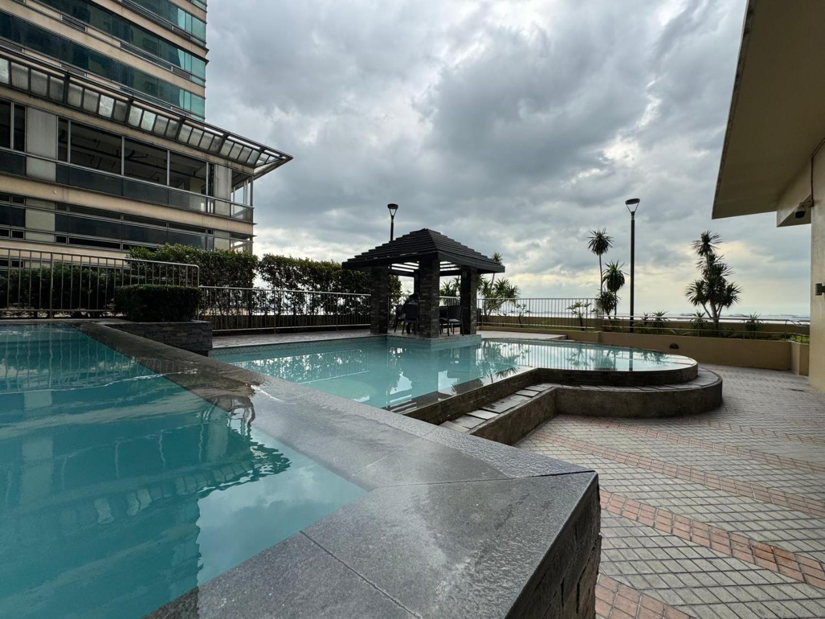 Grand Riviera Suites Manila Eksteriør billede